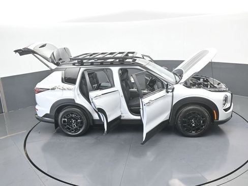 New 2026 Mitsubishi Outlander Trail Edition image 70