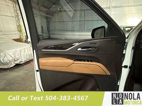 Used 2021 Cadillac Escalade ESV Sport w/ Heavy-Duty Trailer Package image 17