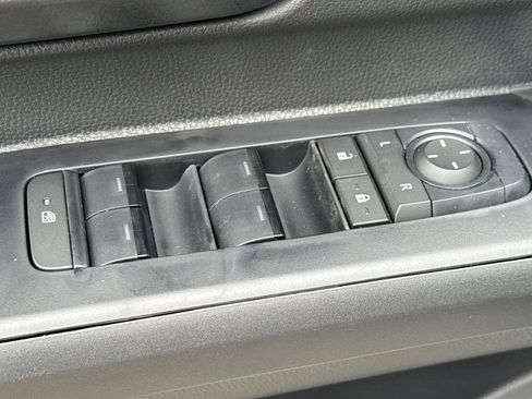New 2026 Toyota Tacoma SR5 AWD/4WD image 12