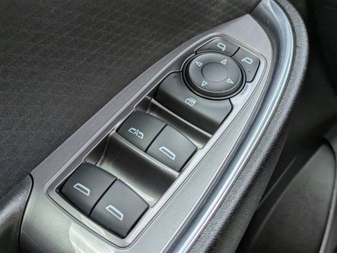 Used 2021 Chevrolet Malibu LT FWD image 23