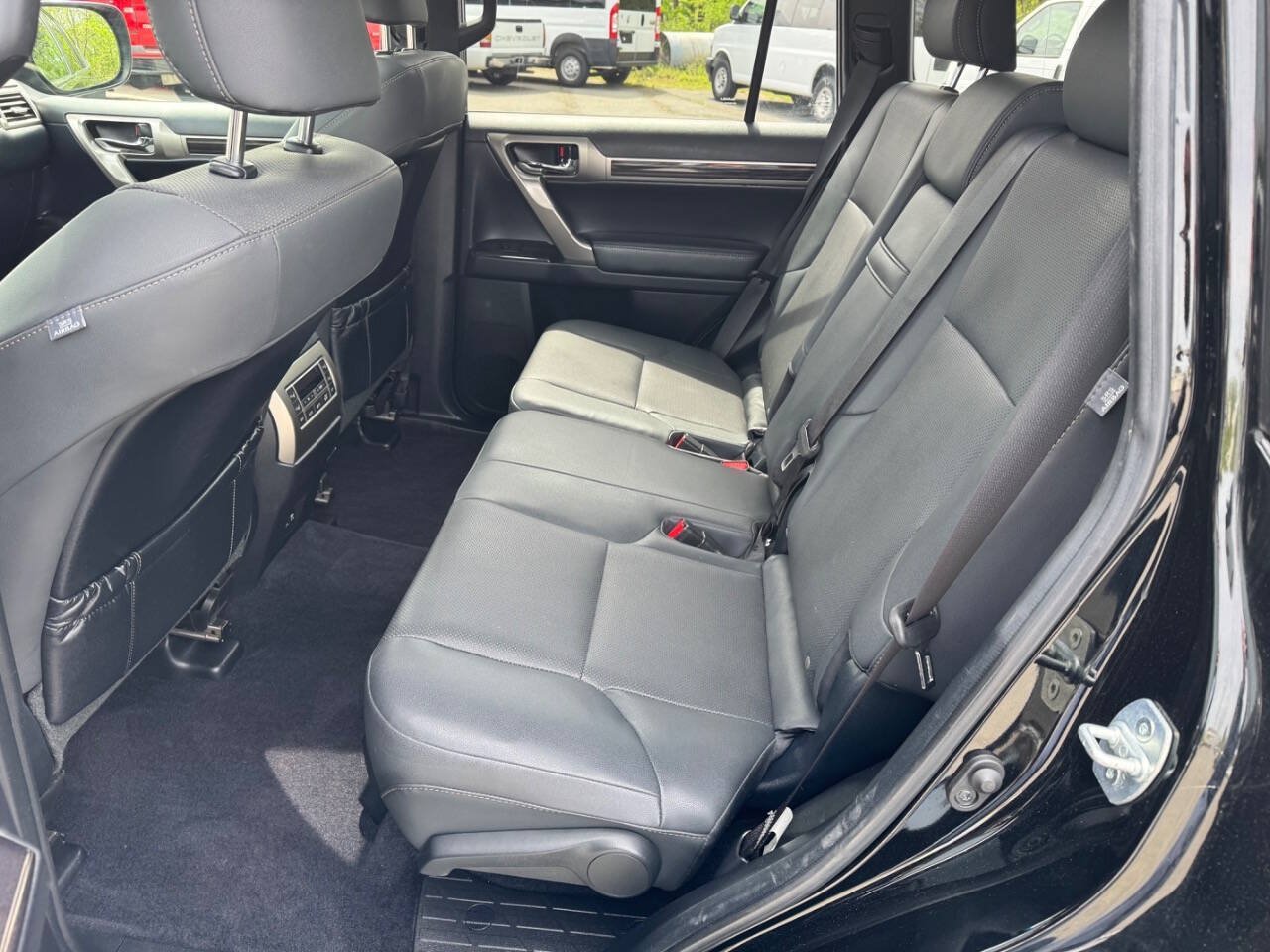 Used 2020 Lexus GX 460 Premium w/ Premium Package AWD/4WD image 22