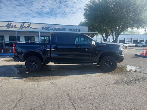 Used 2025 Chevrolet Silverado 1500 ZR2 w/ Technology Package AWD/4WD image 2