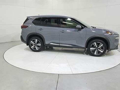 Certified 2023 Nissan Rogue SL w/ SL Premium Package FWD image 8