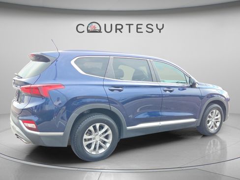 Used 2020 Hyundai Santa Fe SE FWD image 5