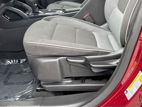 Used 2025 Chevrolet TrailBlazer LT FWD image 18