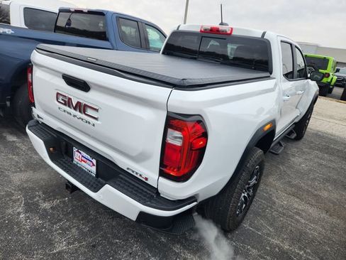 Used 2025 GMC Canyon AT4 w/ Technology Plus Package AWD/4WD image 3