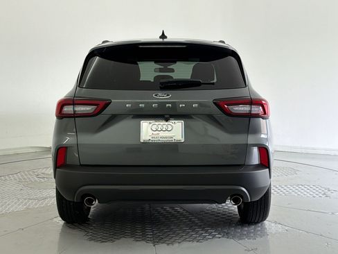 Used 2025 Ford Escape ST-Line FWD image 10