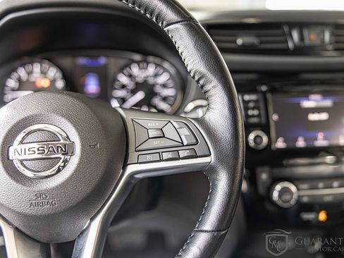 Used 2021 Nissan Rogue Sport SV image 26