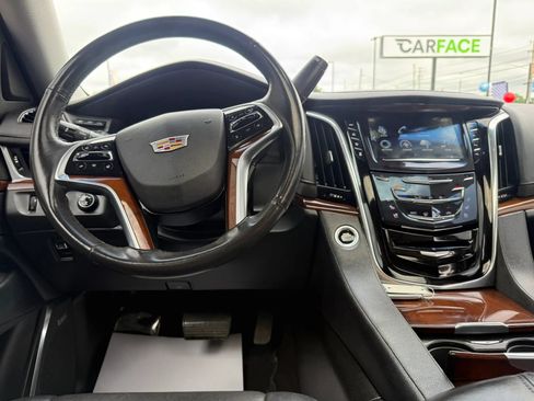 Used 2018 Cadillac Escalade Premium Luxury w/ LPO, Radiant Package AWD/4WD image 30