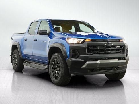 Used 2024 Chevrolet Colorado Trail Boss w/ Advanced Trailering Package AWD/4WD image 8
