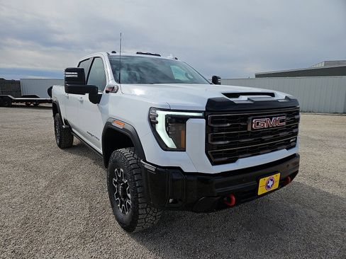 New 2026 GMC Sierra 2500 AT4X image 7