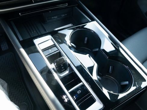 New 2026 Volkswagen Atlas Cross Sport SE image 24