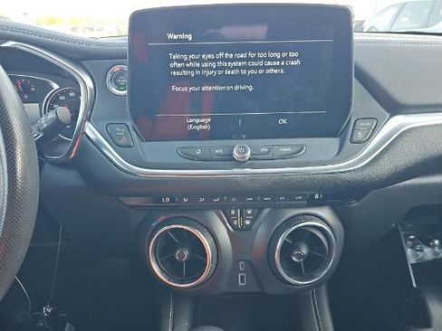 Used 2023 Chevrolet Blazer LT image 7