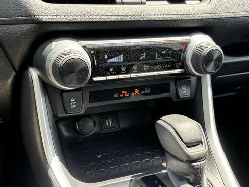 Certified 2025 Toyota RAV4 LE FWD image 11