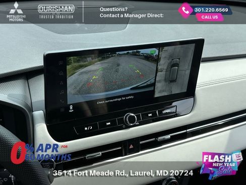 New 2025 Mitsubishi Outlander SE image 12