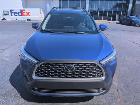Used 2024 Toyota Corolla Cross XLE AWD/4WD image 8