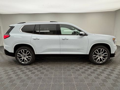 New 2027 GMC Acadia Denali Ultimate w/ LPO, Floor Liner Package AWD/4WD image 10