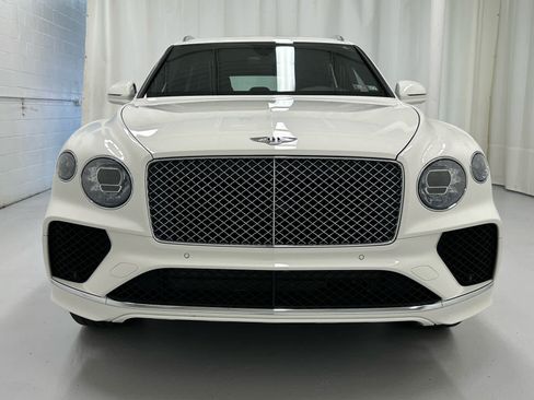 Used 2023 Bentley Bentayga AWD/4WD image 5