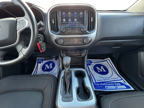 Used 2022 Chevrolet Colorado LT w/ LT Convenience Package image 11