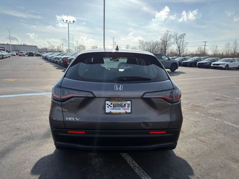 Used 2024 Honda HR-V LX image 5