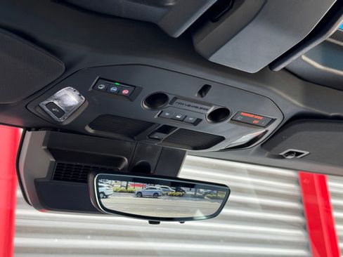 Used 2025 GMC Hummer EV 3X AWD/4WD image 34