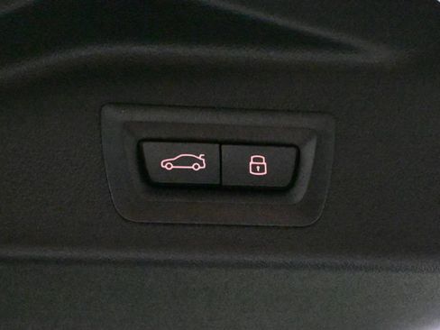 Used 2026 BMW X5 xDrive40i w/ M Sport Package image 39