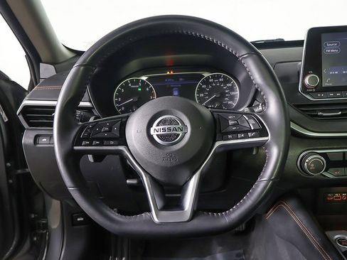 Used 2020 Nissan Altima 2.5 SR image 34