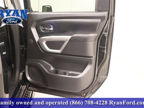 Used 2018 Nissan Titan PRO-4X w/ Pro-4x Utility Package image 11