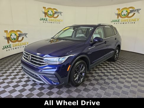 Used 2023 Volkswagen Tiguan SE AWD/4WD image 4