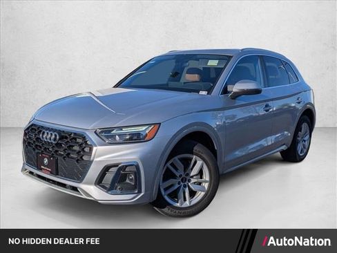 Used 2022 Audi Q5 2.0T Premium w/ Convenience Package AWD/4WD image 1