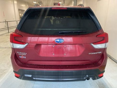 Used 2019 Subaru Forester Premium w/ All-Weather Package image 6