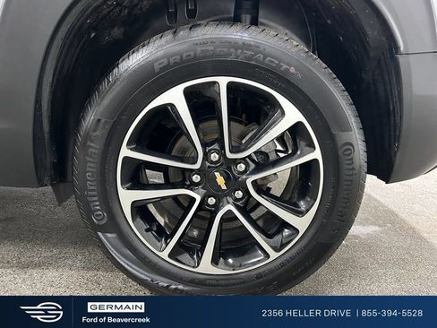 Used 2025 Chevrolet TrailBlazer LT AWD/4WD image 30