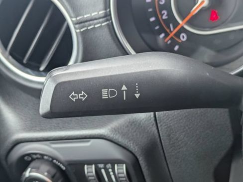 Used 2020 Jeep Gladiator Overland AWD/4WD image 30