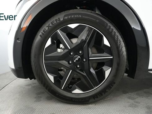 Used 2025 Kia EV6 Wind image 19