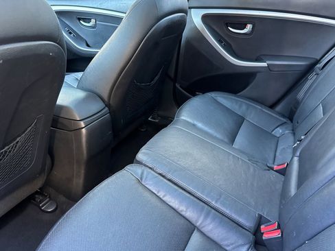 Used 2013 Hyundai Elantra GT w/ Tech Pkg image 26