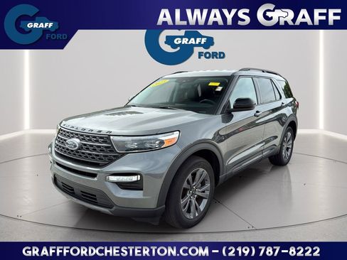Used 2023 Ford Explorer XLT w/ Equipment Group 202A AWD/4WD image 1