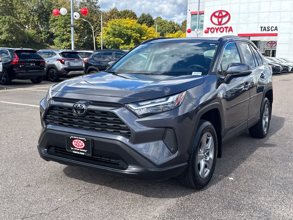 Used 2025 Toyota RAV4 XLE w/ Convenience Package AWD/4WD image 3