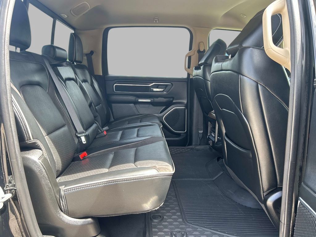Used 2021 RAM 1500 Laramie w/ Off Road Group AWD/4WD image 18