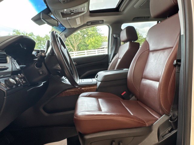 Used 2019 Chevrolet Tahoe Premier w/ Premier Plus Edition AWD/4WD image 14
