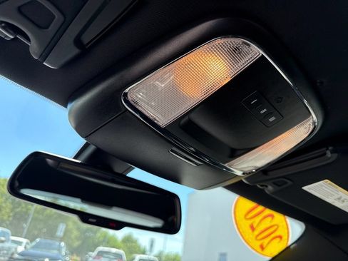 Used 2020 Dodge Charger Scat Pack RWD image 30