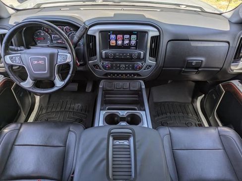 Used 2018 GMC Sierra 1500 SLT image 15