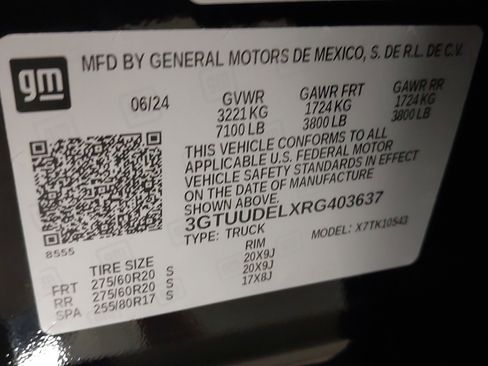 Used 2024 GMC Sierra 1500 SLT w/ SLT Premium Plus Package image 30