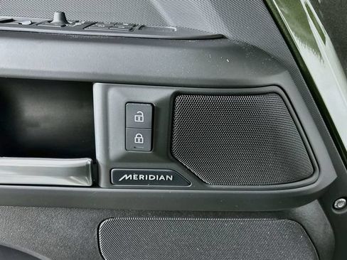 New 2026 Land Rover Defender 110 S AWD/4WD image 20