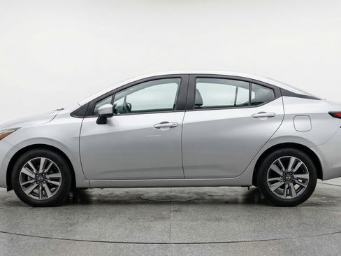 Used 2025 Nissan Versa SV FWD image 5