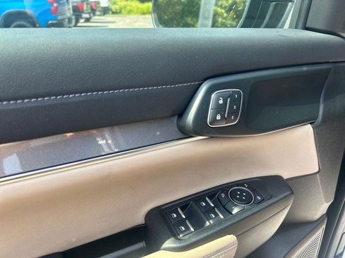 New 2025 Ford Ranger Lariat image 10