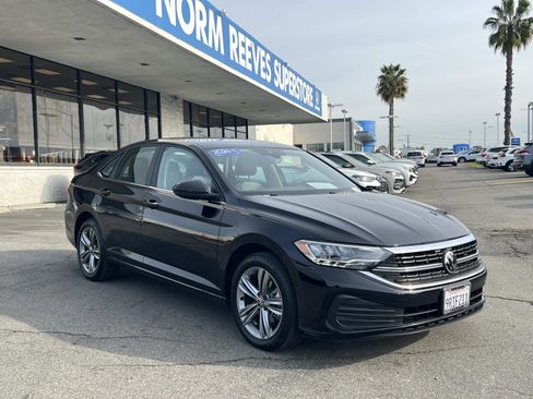 Certified 2024 Volkswagen Jetta SE image 26