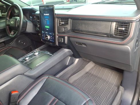 Used 2024 Ford Expedition Max Limited AWD/4WD image 10