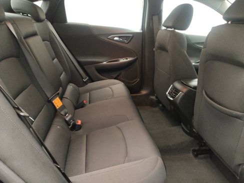 Used 2025 Chevrolet Malibu LT image 19