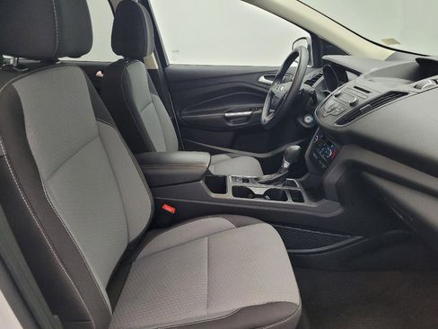 Used 2017 Ford Escape SE image 21