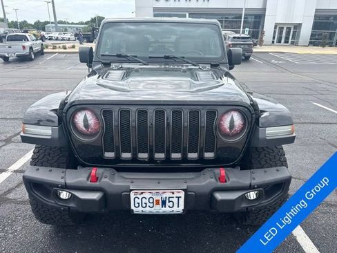 Used 2018 Jeep Wrangler Unlimited Rubicon w/ Dual Top Group AWD/4WD image 2